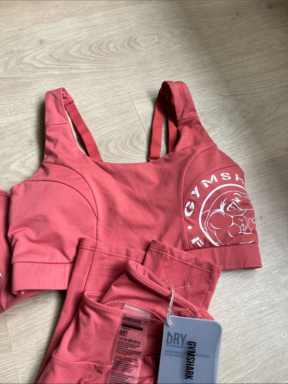 Gymshark Legacy 2 Piece Set